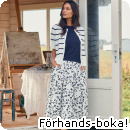 En otroligt vacker design p� denna marinvita kjol