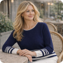 Tr�ja med r�nder i vitt, marin          Mycket prisv�rd!